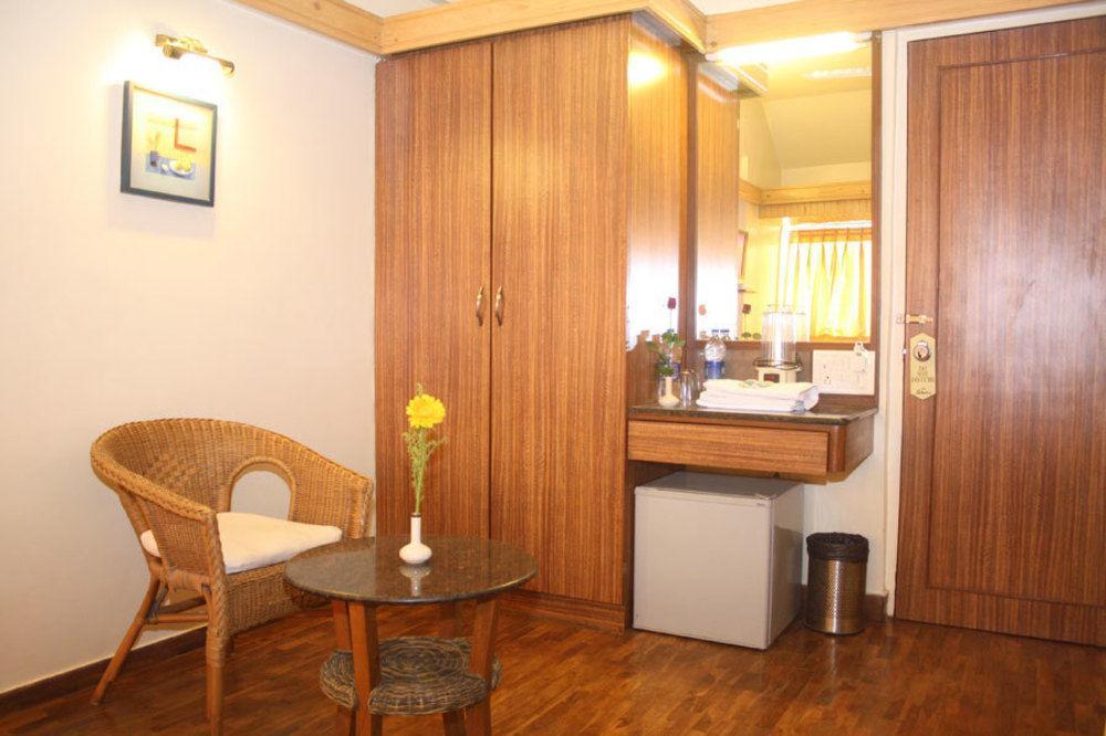 Treebo Trend Sahara Hotel Pune Exterior foto